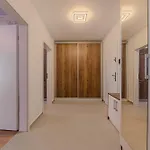 Mohost Luxury Landing Complex Qualis *