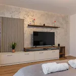Mohost Luxury Landing Complex Qualis Braşov