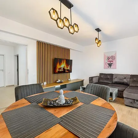 Mohost Luxury Landing Complex Qualis شقة