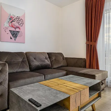 Mohost Luxury Landing Complex Qualis Apartment