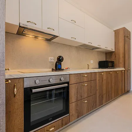 Mohost Luxury Landing Complex Qualis * Braszów