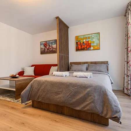 Luxury Landing Complex Qualis Apartament *