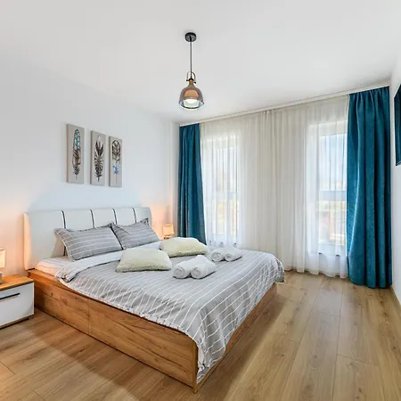 Luxury Landing Complex Qualis *