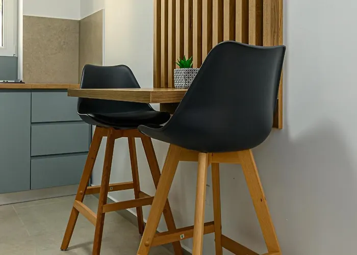 Mohost Luxury Landing Complex Qualis *