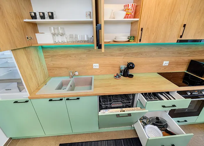 Mohost Luxury Landing Complex Qualis 公寓 *